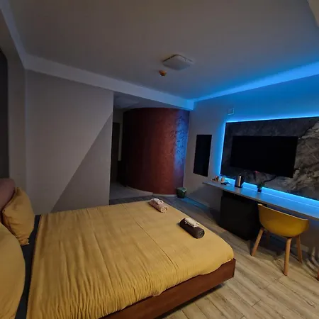 Vanilla Renovated 2025 Hotel 3*